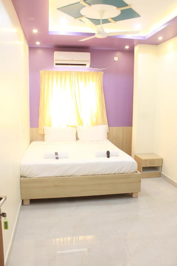 Hotel Jfive Residency à Chennai Extérieur photo