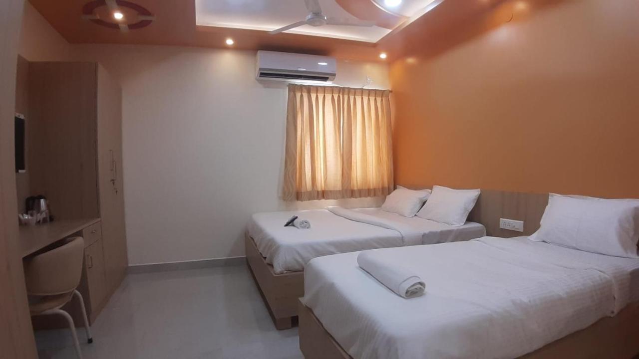 Hotel Jfive Residency à Chennai Extérieur photo